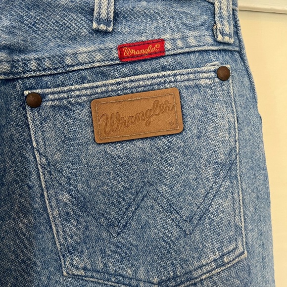 Wrangler straight blue jeans, size 27 - Picture 3 of 5